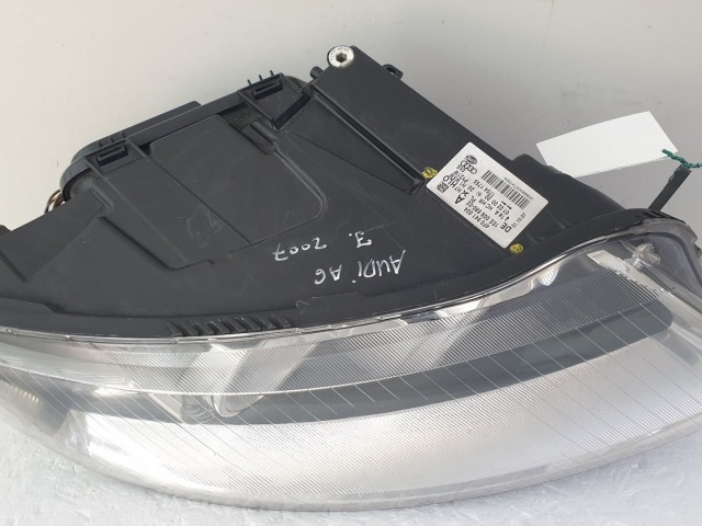 512647 Audi A6 C6, 2007, Jobb Első Fényszóró, Lámpa, 4F0941004.