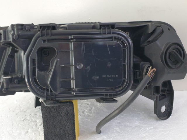 512647 Audi A6 C6, 2007, Jobb Első Fényszóró, Lámpa, 4F0941004.