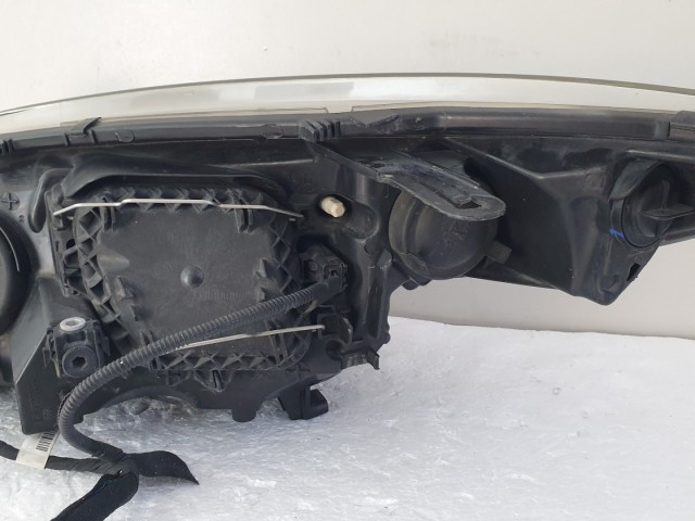 512651 Renault Megane 3, 2010, Jobb Első Fényszóró, 260100017R.