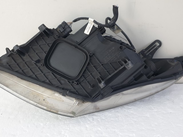 512651 Renault Megane 3, 2010, Jobb Első Fényszóró, 260100017R.