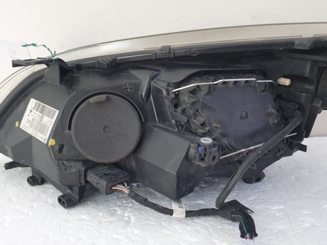 512651 Renault Megane 3, 2010, Jobb Első Fényszóró, 260100017R.