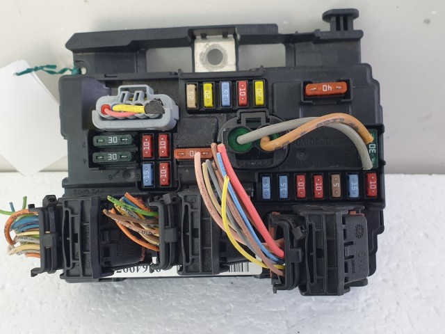 512664 Citroen C3, 2008, Biztosítéktábla, 9664997880, Bsm-00, R09, Valeo.