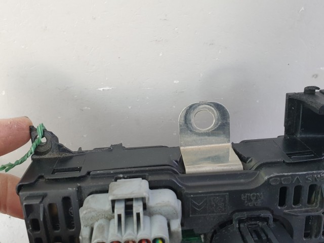 512667 Peugeot 307, Biztosítéktábla, S118983004Q, Bsm-L04, Siemens.