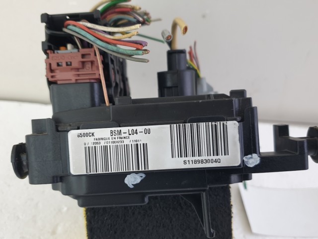 512667 Peugeot 307, Biztosítéktábla, S118983004Q, Bsm-L04, Siemens.
