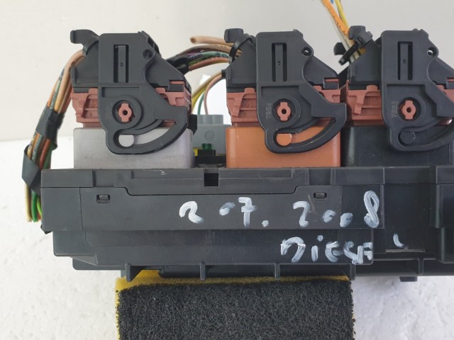 512668 Peugeot 207, Biztosítéktábla, 9664055780, Bsm L11, Delphi.