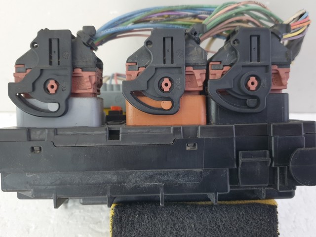 512669 Citroen C4 Picasso, Biztosítéktábla, 9661708080, Bsm L08. Delphi. 