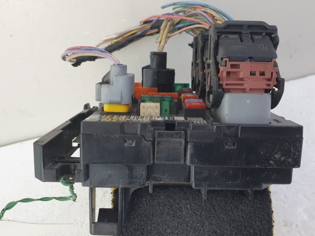 512669 Citroen C4 Picasso, Biztosítéktábla, 9661708080, Bsm L08. Delphi. 