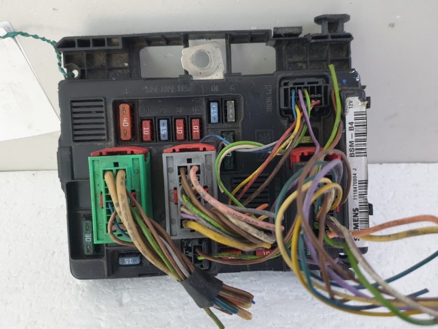 512671 Citroen C2, Biztosítéktábla, 9643498780 Bsm-B4, Siemens.