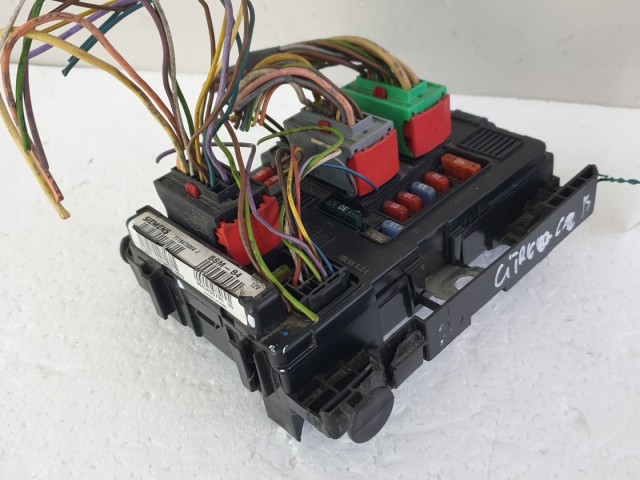 512671 Citroen C2, Biztosítéktábla, 9643498780 Bsm-B4, Siemens.