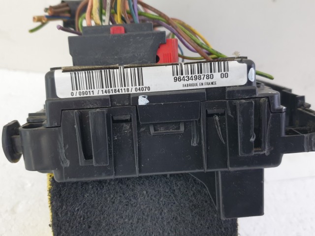 512671 Citroen C2, Biztosítéktábla, 9643498780 Bsm-B4, Siemens.