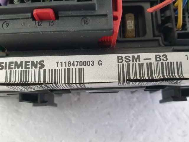 512672 Peugeot 206, Biztosítéktábla, 9643498880 Bsm-B3, Siemens.