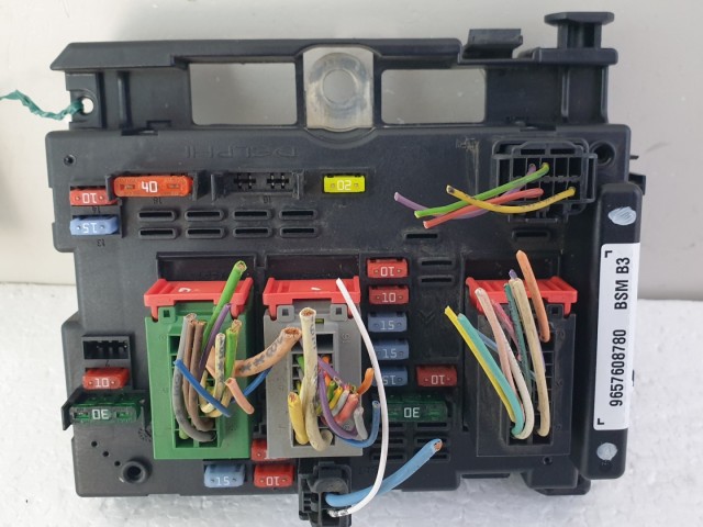 512673 Peugeot 206, Biztosítéktábla, 9657608780 Bsm B3, Delphi.