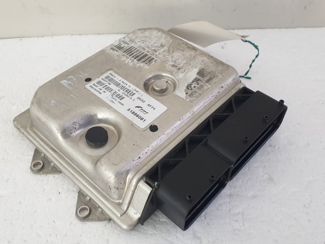 512681 Fiat Bravo 2, 1.4 T-Jet, Motorvezérlő, 51886081, 8GMF,AD.