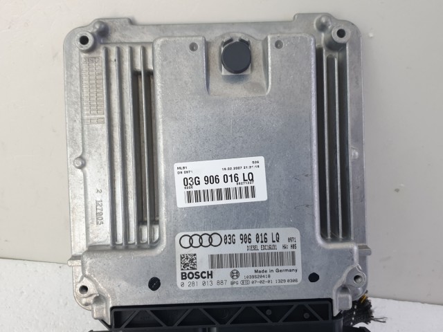 512691 Audi A4 D, 2007, Motorvezérlő, 03G906016LQ, 0281013887. Bosch.