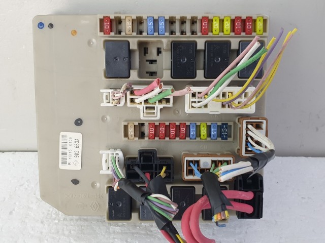 512692 Renault Clio 3, 2009, Külső Biztosítéktábla, 902663A,  