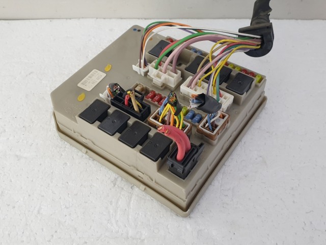 512693 Renault Clio 3, 2010, Külső Biztosítéktábla, 902663A,  