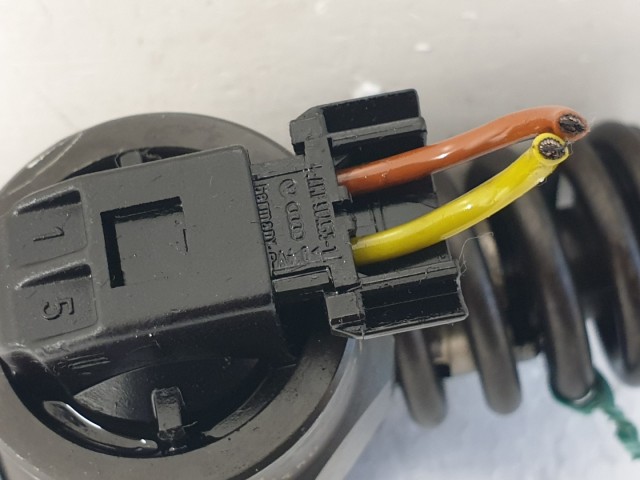 512715 VW Golf 4, F Jelü PD Elem, 038130073F. Porlasztó, Bosch. 