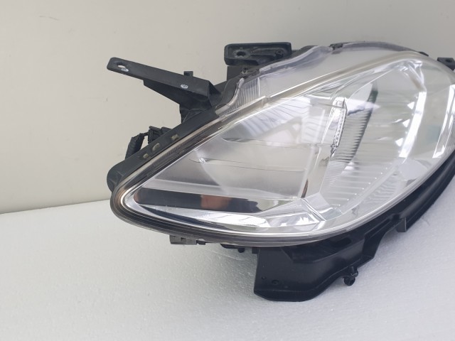 512783 Honda FR-V, 2006, Jobb Első Lámpa, Fényszóró, P4802R.