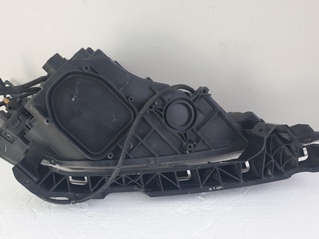 512784 Honda FR-V, 2006, Bal Első Lámpa, Fényszóró, P4802L.