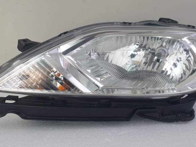 512784 Honda FR-V, 2006, Bal Első Lámpa, Fényszóró, P4802L.