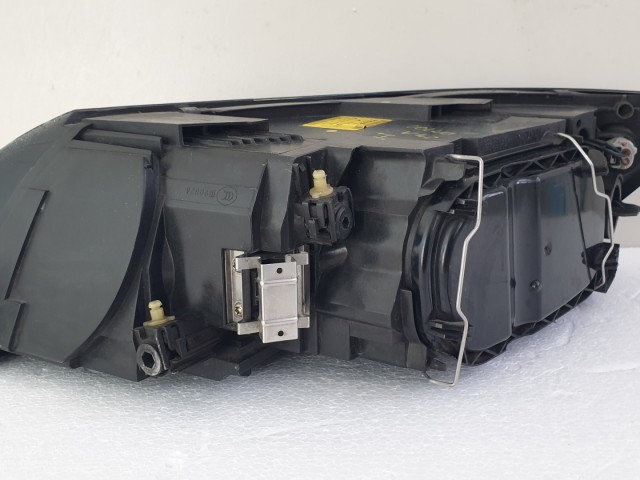 512785 Volvo V50, S40, 2009, Jobb Projektoros Fényszóró, 31335222.