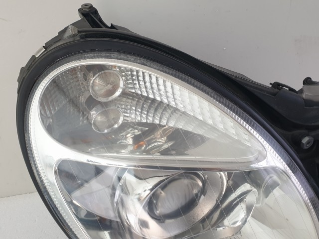 512786 Mercedes E, W211, Bal XENON Lámpa, Fényszóró, Lámpamosós.