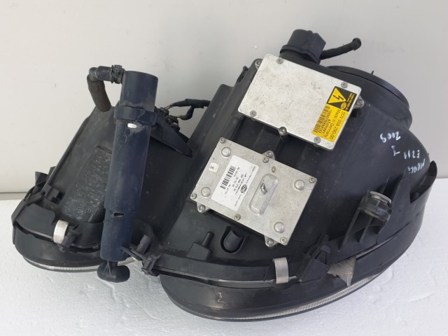 512786 Mercedes E, W211, Bal XENON Lámpa, Fényszóró, Lámpamosós.