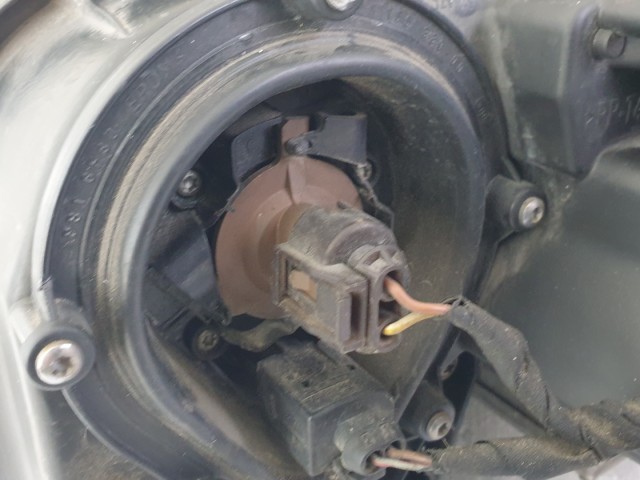 512786 Mercedes E, W211, Bal XENON Lámpa, Fényszóró, Lámpamosós.