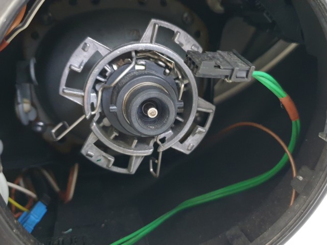 512786 Mercedes E, W211, Bal XENON Lámpa, Fényszóró, Lámpamosós.