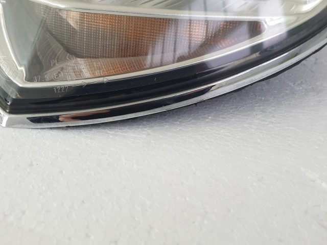 512789 Lancia Thesis Bal XENON Fényszóró, Lámpa, 154-925-00Li.