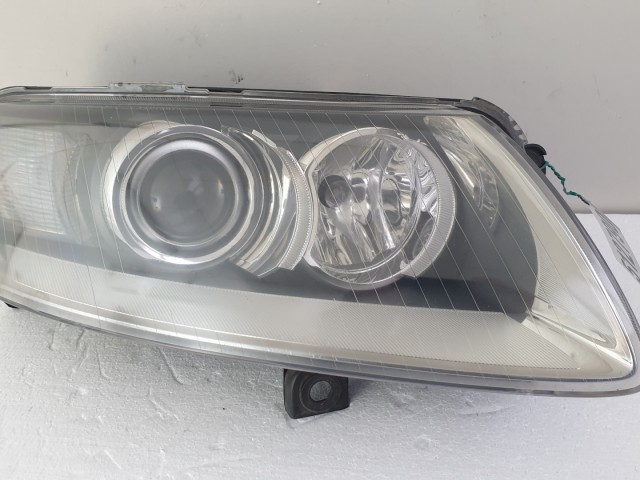 512790 Audi A6 C6, 2008, Jobb XENON Fényszóró, Lámpa.