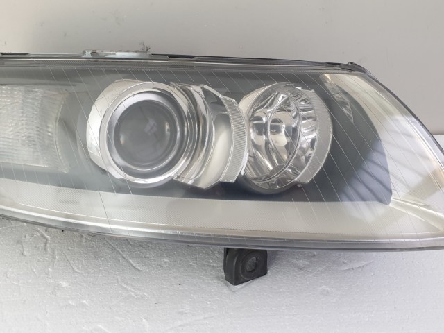 512790 Audi A6 C6, 2008, Jobb XENON Fényszóró, Lámpa.