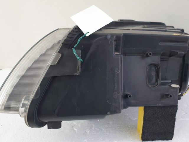 512790 Audi A6 C6, 2008, Jobb XENON Fényszóró, Lámpa.