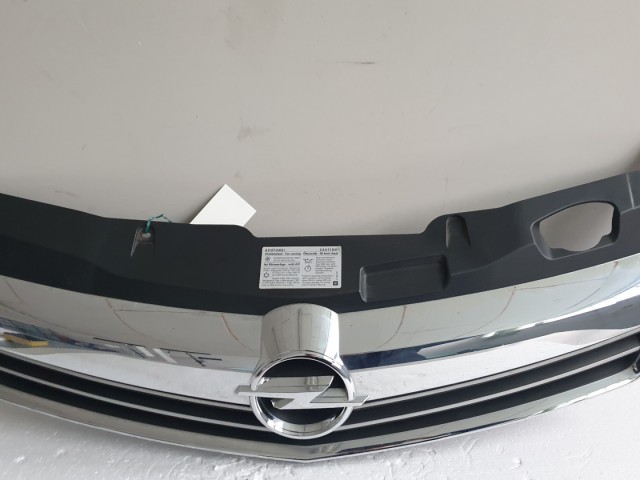 512796 Opel Astra H, 2010, Hűtőrács, Díszrács, Maszk,  13225775.
