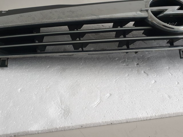 512797 Opel Astra H, 2009, Hűtőrács, Díszrács, Maszk,  13225775.