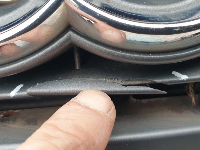 512805 Audi A4 2006, Ködlámpás Első Lökhárító, 8E0807437AG.