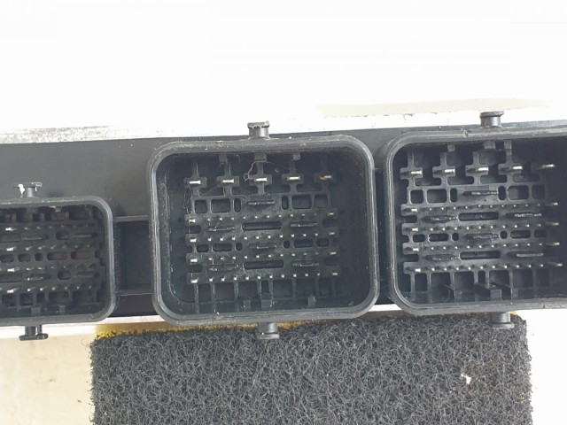 512370 Peugeot 208, Motorvezérlő, HW9800913080, 9805895780, Ecu.