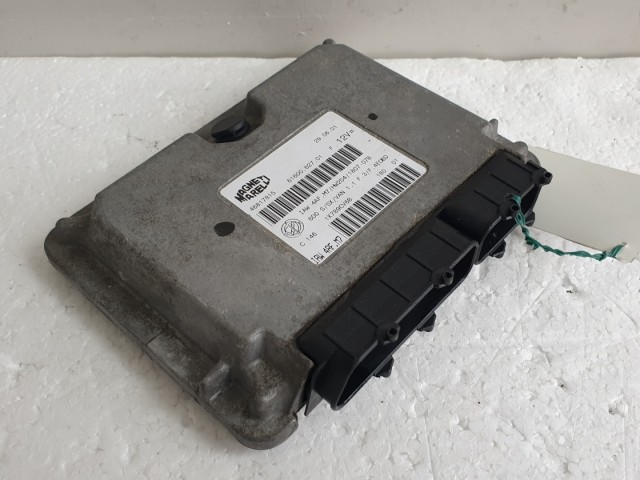 512374 Fiat Seicento Motorvezérlő, Ecu, 46817815, Magneti. 