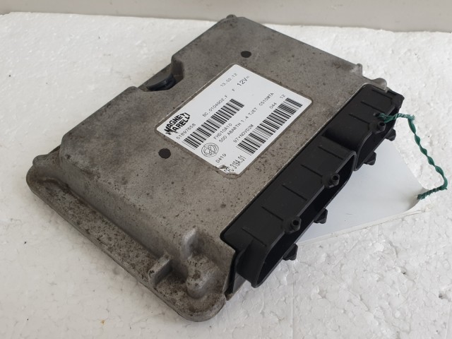 512384 Fiat 500, 1.4 T Jet, Automataváltó Vezérlő, 51897658. Elektronika.