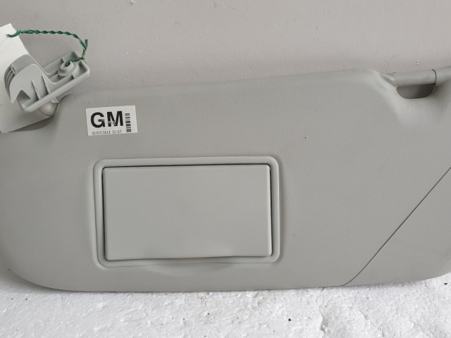 512395 Nissan Qashqai 2013, Bal Napellenző, Tükörrel Szerelt.