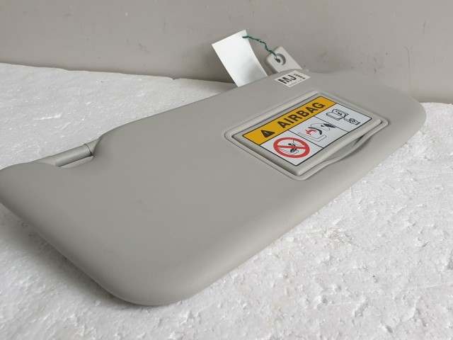 512396 Nissan Qashqai 2013, Jobb Napellenző, Tükörrel Szerelt.