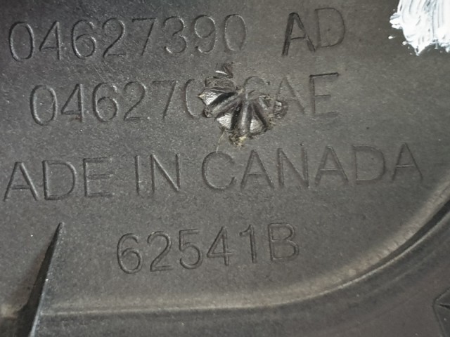 512401 Fiat Freemont 2.0 Jtd, Felső Motorburkolat, 04627390AD.