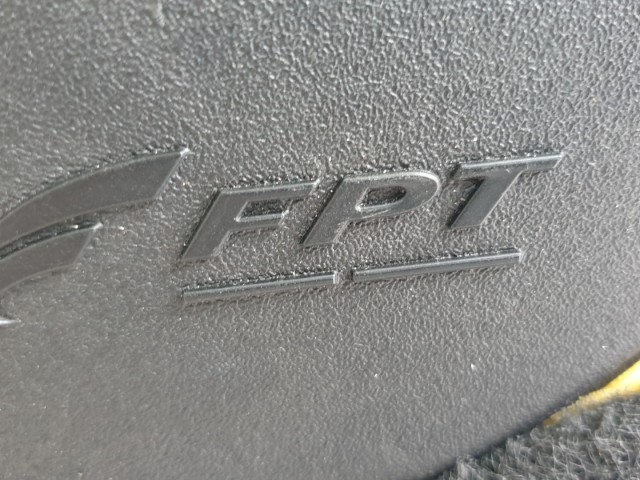 512401 Fiat Freemont 2.0 Jtd, Felső Motorburkolat, 04627390AD.