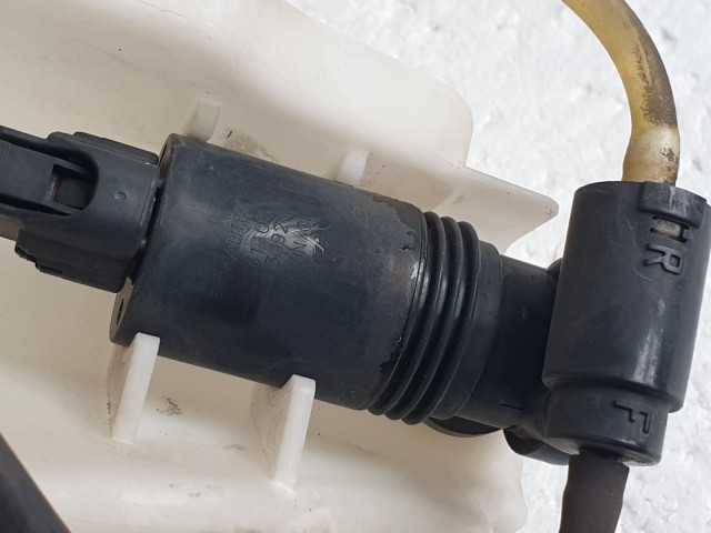 512404 Nissan Juke, 2013, Ablakmosó Tartály, Motorral.