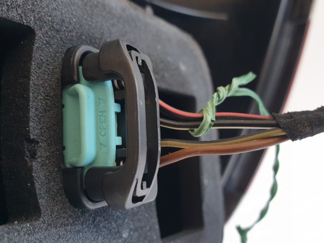 511011 VW Golf Plus 2007 Bal Hátsó LED Lámpa, Külső, 5M0945095M.