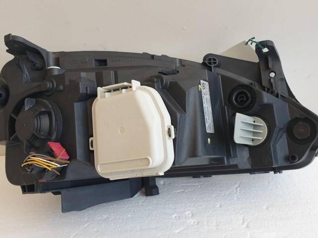 511016 Opel Corsa C, 2003, Projektoros Bal Fényszóró, Lámpa, 13100537.