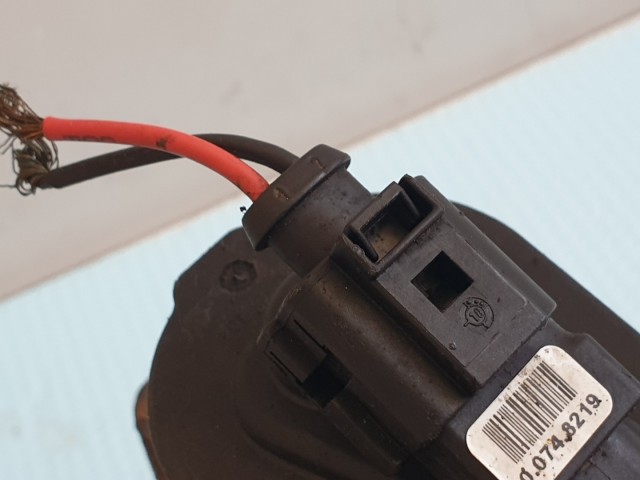 511024 VW Passat B6, 2009, Bal Hátsó Féknyereg Motorral, TRW, 