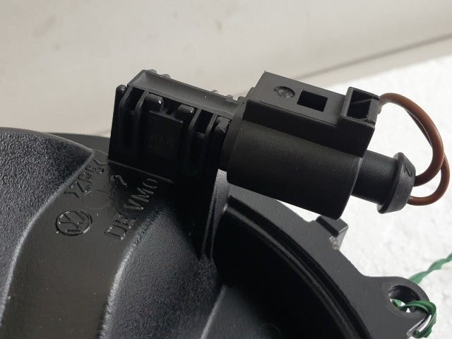 511971 VW Passat 4 Ajtós, 2007, Csomagtérajtó Kilincs, Embléma, 3C5827469D.