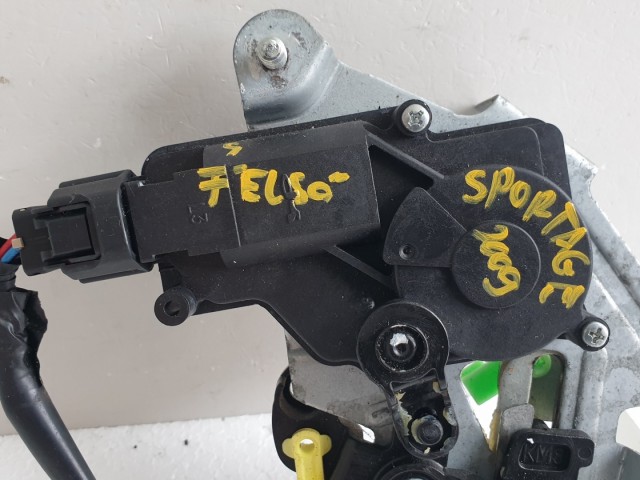 511978 Kia Sportage 2009, Csomagtérajtó Zár Motor, FELSŐ.