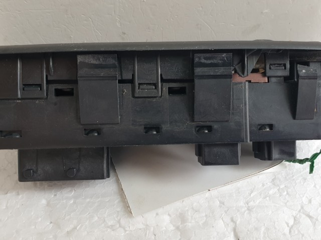 511979 Peugeot 308, 2010, Ablakemelő Kapcsoló, Első, 96644915XT.